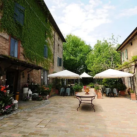 Κατάλυμα σε φάρμα Azienda Agricola Palazzo Manzoni San Zaccaria